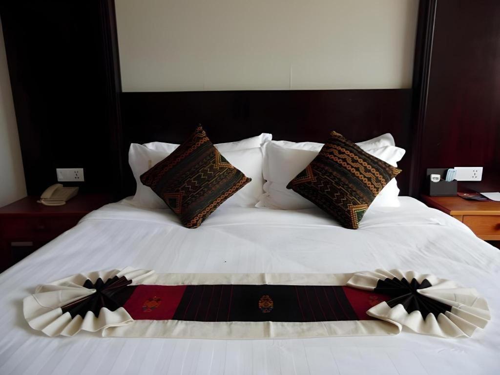 Xishuangbanna Hotel Managed By Xandria Hotel Luang Prabang Buitenkant foto