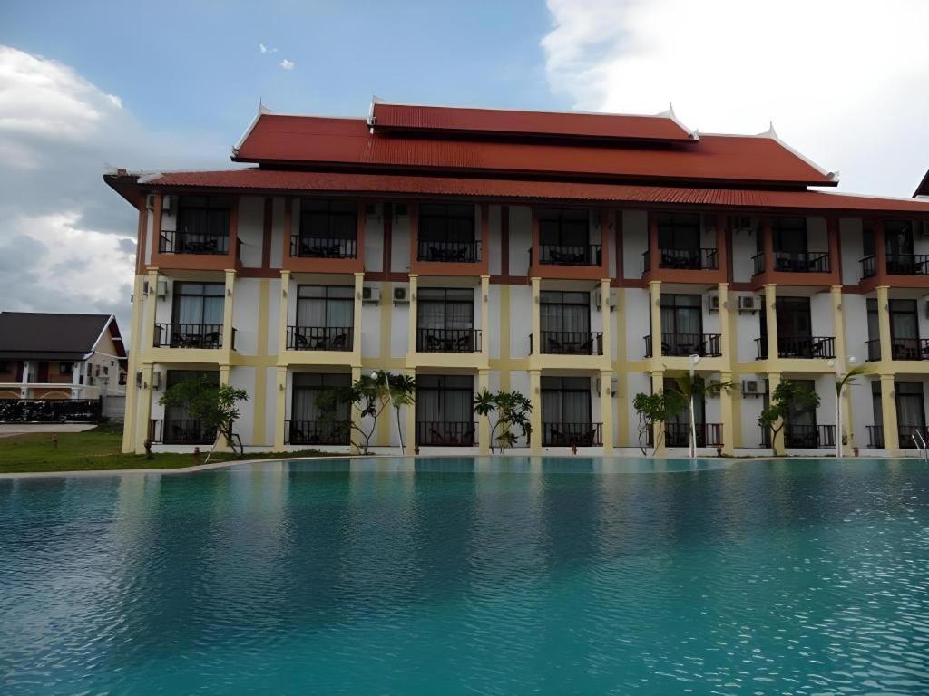Xishuangbanna Hotel Managed By Xandria Hotel Luang Prabang Buitenkant foto