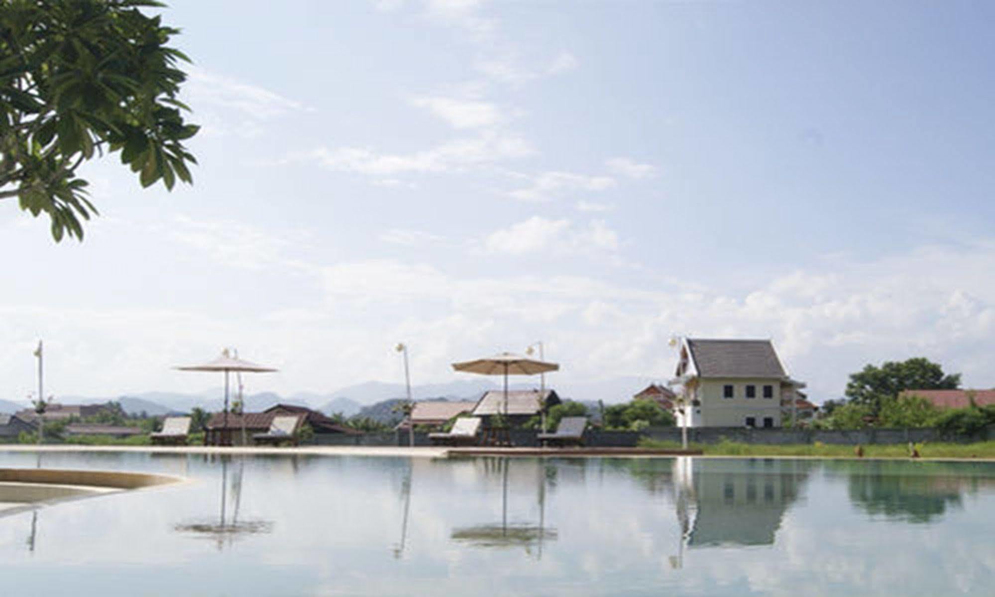 Xishuangbanna Hotel Managed By Xandria Hotel Luang Prabang Buitenkant foto